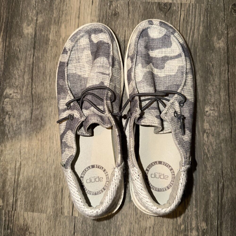 Hey Dude Wendy Funk Camo Cloud Sneakers Women Size 7